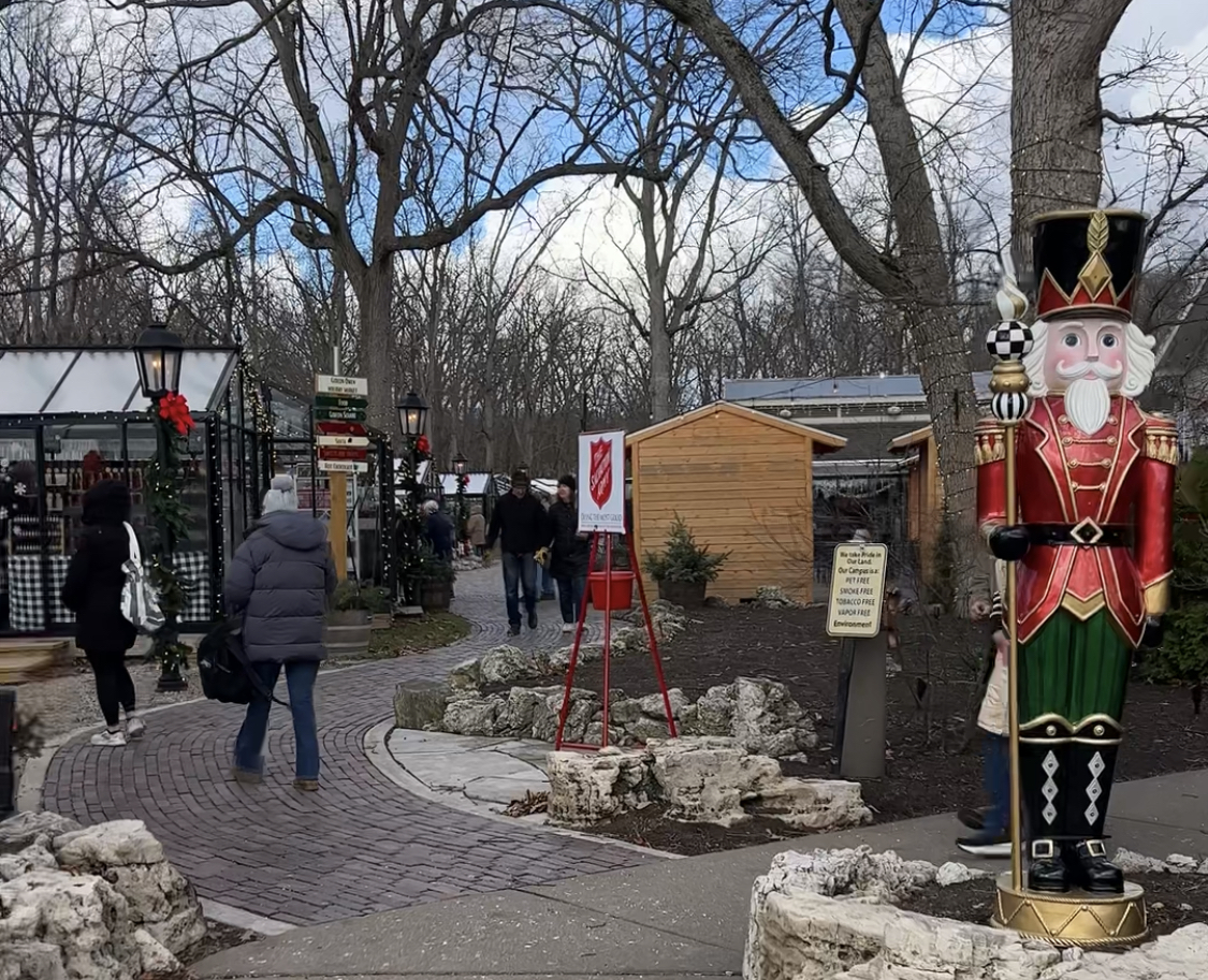 Ohio’s Shores & Islands Holiday Day Trip: Christmas Lights, Markets and More